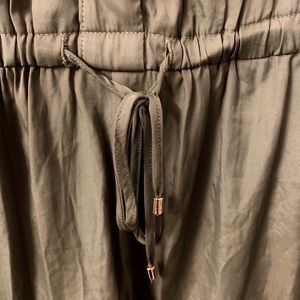 Anthropologie Pants - Limiere Army Green Romper ✨Anthropologie✨ Anthropologie Pants - Limiere Army Green Romper ✨Anthropologie✨